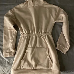 Sweater dress with Hood, never worn.
